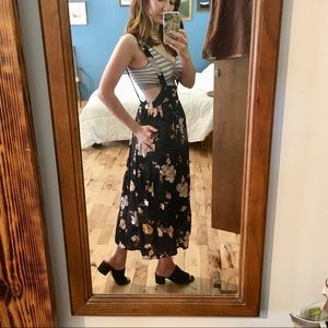 Kimchi Blue / Urban Outfitters Floral Apron Skirt